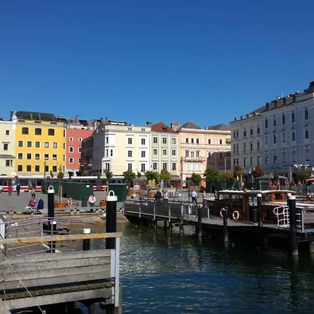 Altstadtwohnung Traunstein Mit Traunseeblick 1a * Gmunden