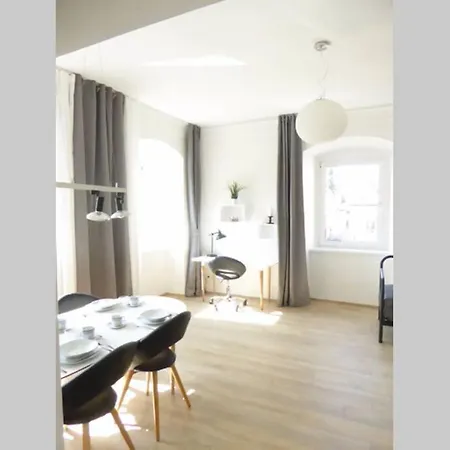 Apartment Altstadtwohnung Traunstein Mit Traunseeblick 1a Gmunden